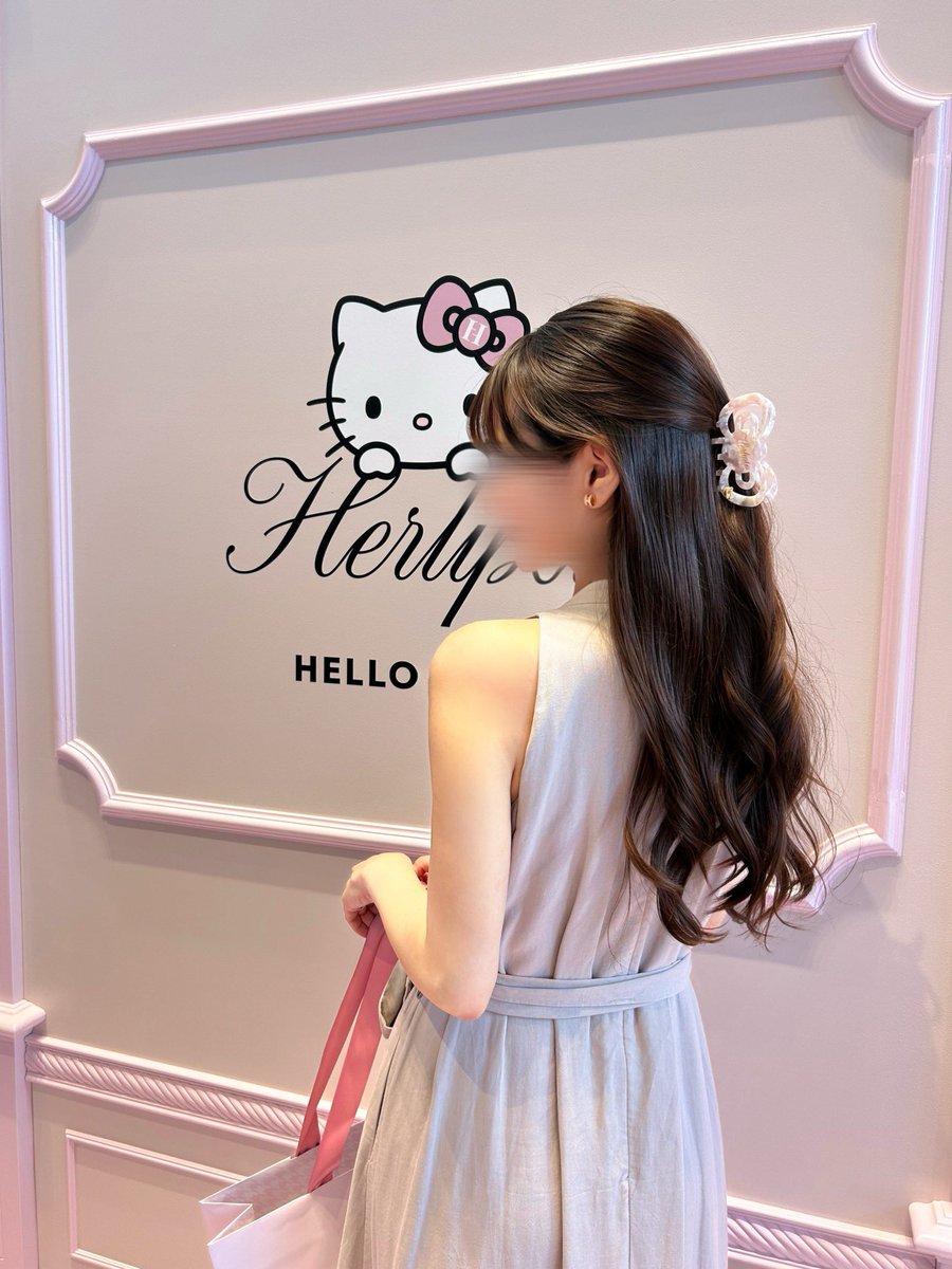 __17nyan__'s tweet photo. 🐈🎀
#Herlipto #キティちゃん https://t.co/Qb3UplOGqw