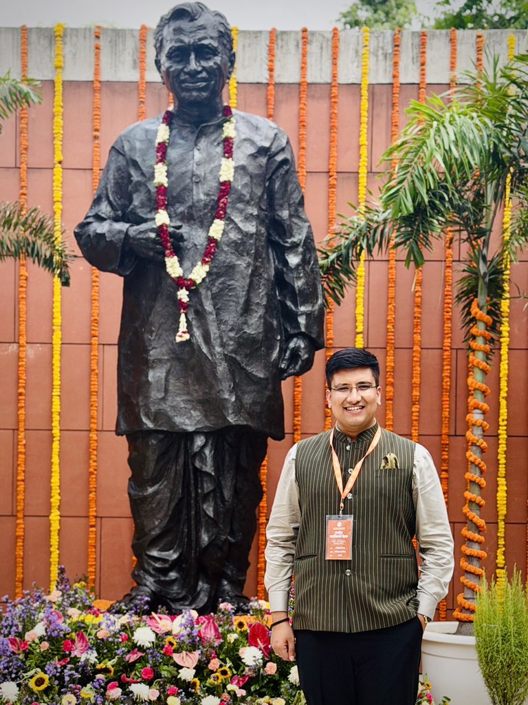 SidharthYadavIN's tweet photo. Participated in the first National Office Bearers’ Meeting & National Workshop with representatives from across the country.

Being the youngest member of the national team of the world’s largest political party is both an honour and a great responsibility.

PM Shri @narendramodi ji has always encouraged greater participation of youth in decision-making and nation-building. With Shri @NitinNabin ji leading a younger, energetic national team, we are determined to create new milestones and work towards the vision of Viksit Bharat. 

Grateful to God, my loved ones and the Party leadership for their blessings, support and trust.

Will work with complete dedication for Maa Bharati. 🇮🇳