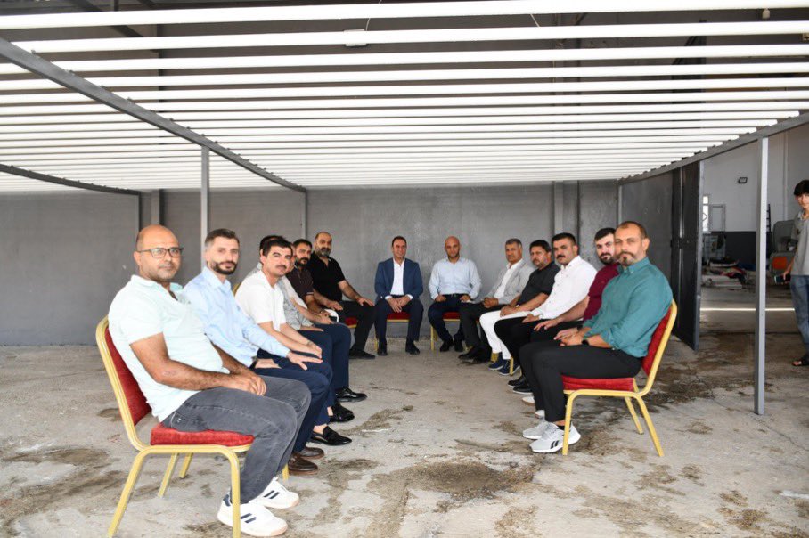 kerim4kardes's tweet photo. Milletvekilimiz ve İslam İşbirliği Teşkilatı Parlamentolar Birliği (İSİPAB) Komisyon Başkanı Prof. Dr.@ProfDrDusak , İlçe Başkanımız @ElgunSuleyman , Yıkamacılar Dernek Başkanı Mehmet Emin Emektar ve dernek üyeleriyle bir araya geldik..
@EyyubiyeAkParti @Akparti @AkgencEyyubiye https://t.co/faF7rHiuHD