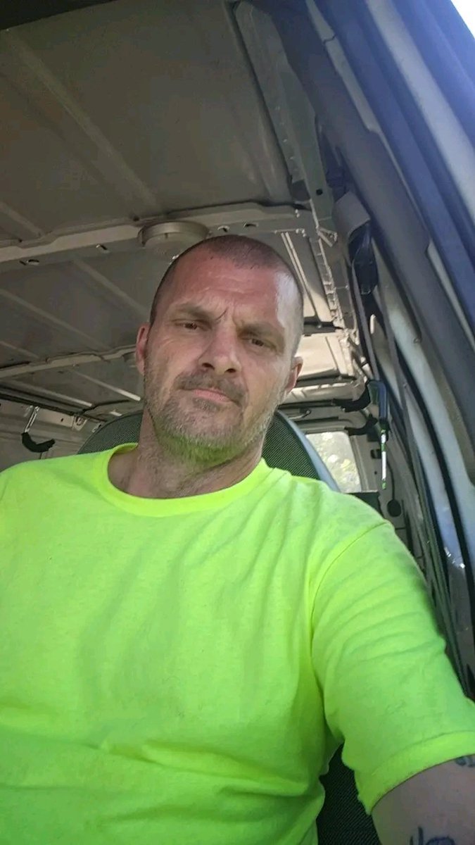coinbase_my's tweet photo. 51 years old from France I need a good woman to marry https://t.co/HbVh3L2Hml