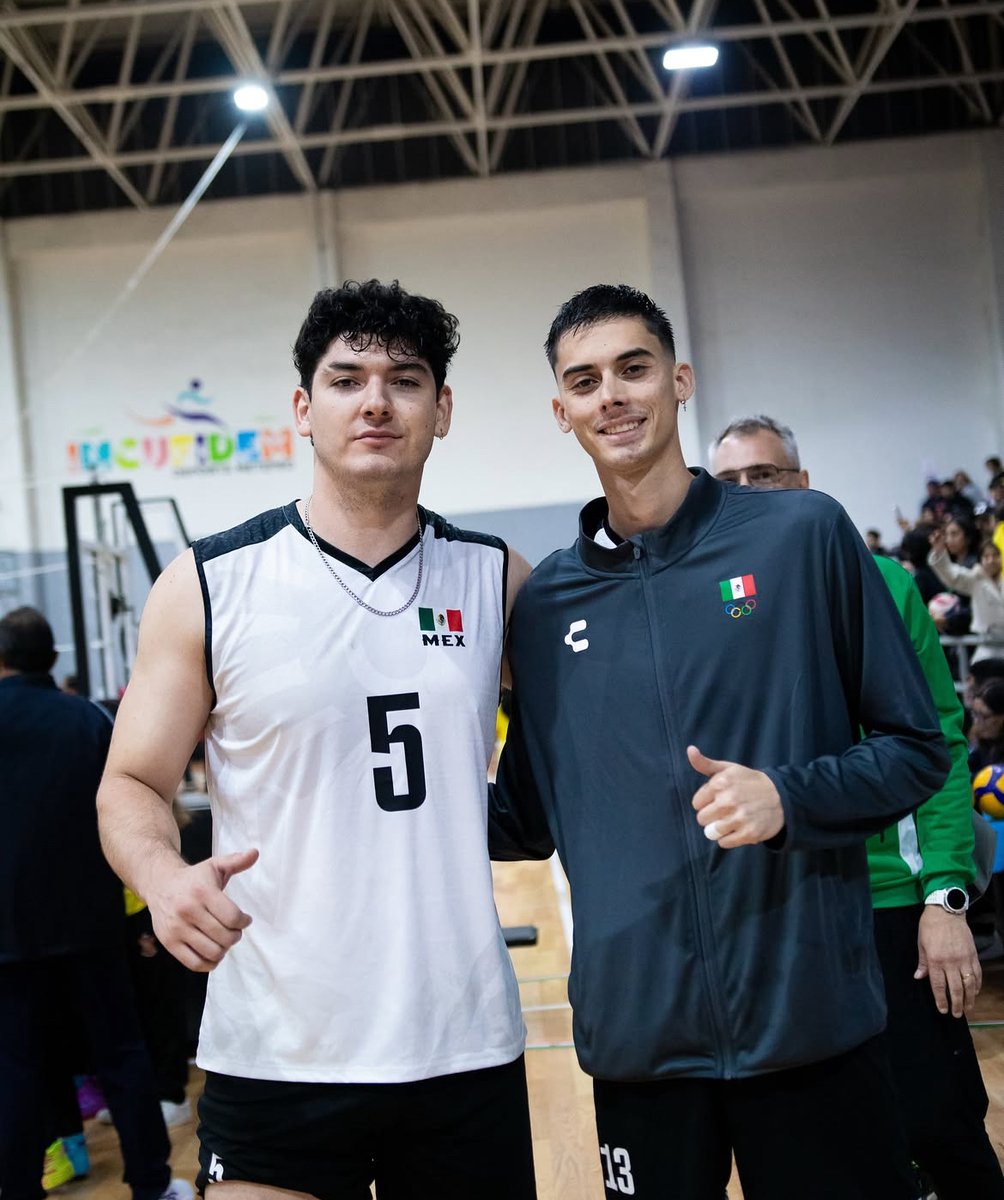 VoleibolLeganes's tweet photo. 🏐🇲🇽 ¡Vamos, 𝗩í𝗰𝘁𝗼𝗿! ❤️‍🔥 https://t.co/zKIFYlCVXo