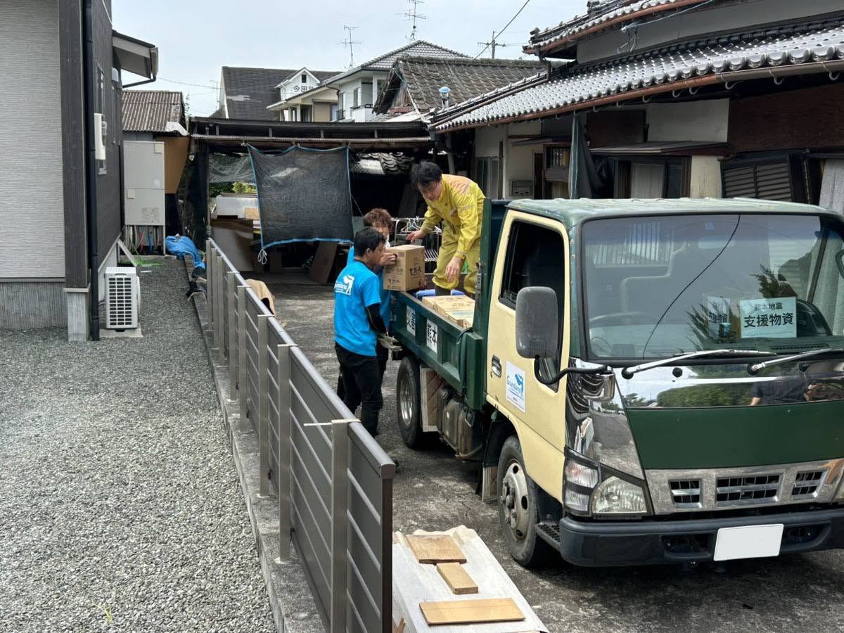 healthandfuture's tweet photo. 物資だけではなく、外からでは分からない様々な問題があることを、現地に入ることで知ることができました。
今後も、現地と連絡を取りながら、2便、3便と伺う予定です。是非お力添えをよろしくお願いいたします。 https://t.co/qaiOjKAj9E