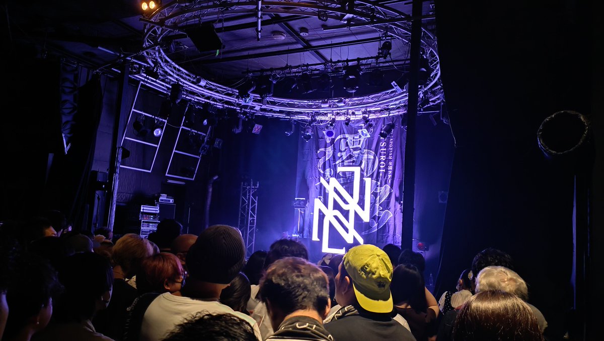 tkfromtakesan's tweet photo. NEO JAPONISM 全国ツアー「遷移 -UTSUROI-」
柏PALOOZA 15:30/16:00

個人的に初めての箱で、初めての曲もありの新鮮なLIVEでした😊
やはりネオはどこで観てもカッコいいし、ひなの神の会場を一つにするＭＣ煽りは最高です🔥

みるかはやっぱり可愛いな😍 https://t.co/6qisz1a7fO