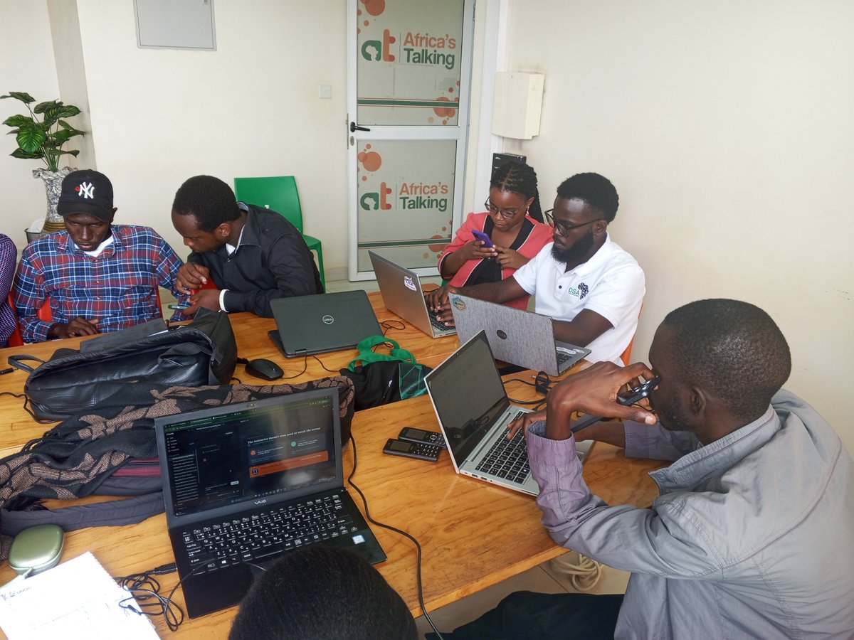 PenelopeAtuhura's tweet photo. Now this is energy !!π π
#BuildWithAT #WeLoveNerds #ATManufacturing
#ATCommunity https://t.co/r1VjbBDDyF