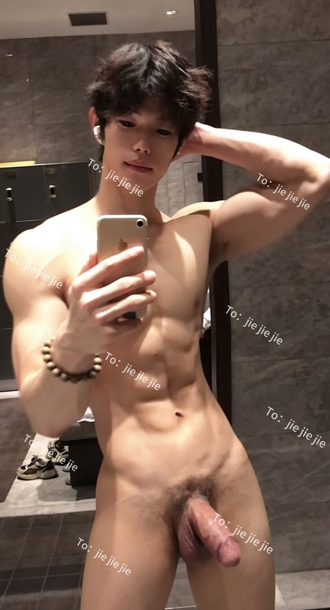 ssmsian's tweet photo. 做个男菩萨  #男菩萨 https://t.co/vfy7yLtEjp