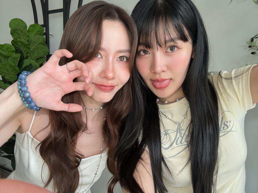 mychanphofc's tweet photo. They are so cute togetherrr 😩✨

on Myyu's IG Broadcast update

#MyChan #Charmers
#Myyukhawisara #Chanyaduval https://t.co/OekVCFwtGN