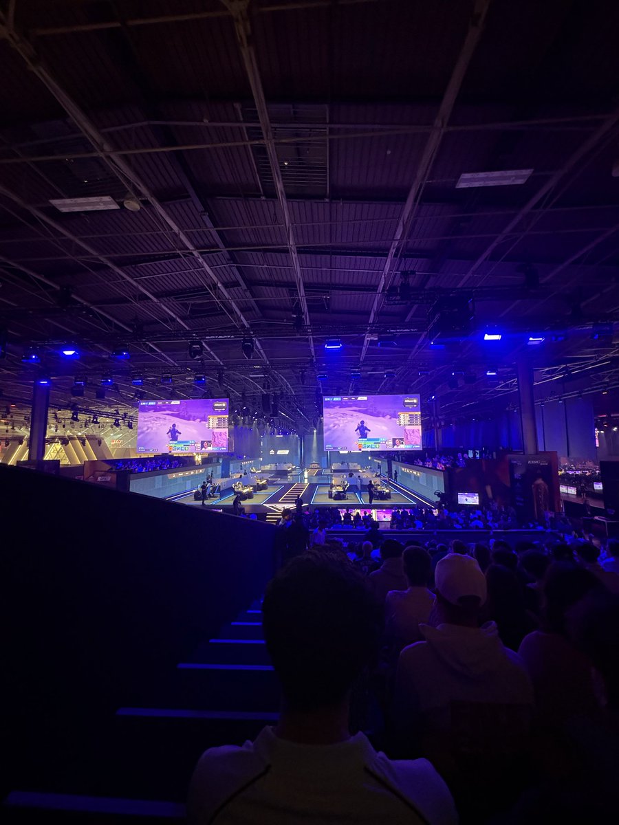 orosaftn's tweet photo. En direct de l’ewc ,dernier nos français🇫🇷 @izziFNBR @nocifFN @SkyJumpftn @MomsyFN https://t.co/iBTJqOjAxO