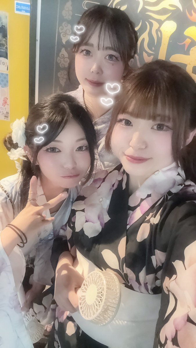 tama_omy's tweet photo. 【8/22(土)出勤情報】
19:00-last

🌻さき@tama_saki_0801
🌻ゆき@tama_yuki_0116
🌻まお@tama_1115_mao
🌻かえで@tama_kaede_1210
🌻ねね@tama_nene_0411
🌻あい@tama_ai_1207 
🌻ひな@tama_hina_1202 
🌻🆕ゆず

#大宮　#ガールズバー https://t.co/cqo1n5AX7g