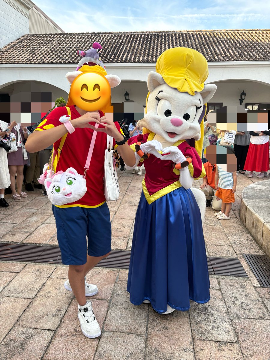 yuki_paruke's tweet photo. 今日一日楽しかった😄
#志摩スペイン村
#ダルシネア
#ダルちゃんお誕生日おめでとう https://t.co/vjpbXIqVAx