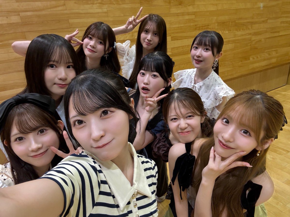 nonchan_akb48's tweet photo. グループ握手会ありがとうございました〜

地元の方だったり、浜松まで来てくれてありがとう☺️

あえて良かったよ〜

 #AKBが好きish https://t.co/uGdzltc5DG
