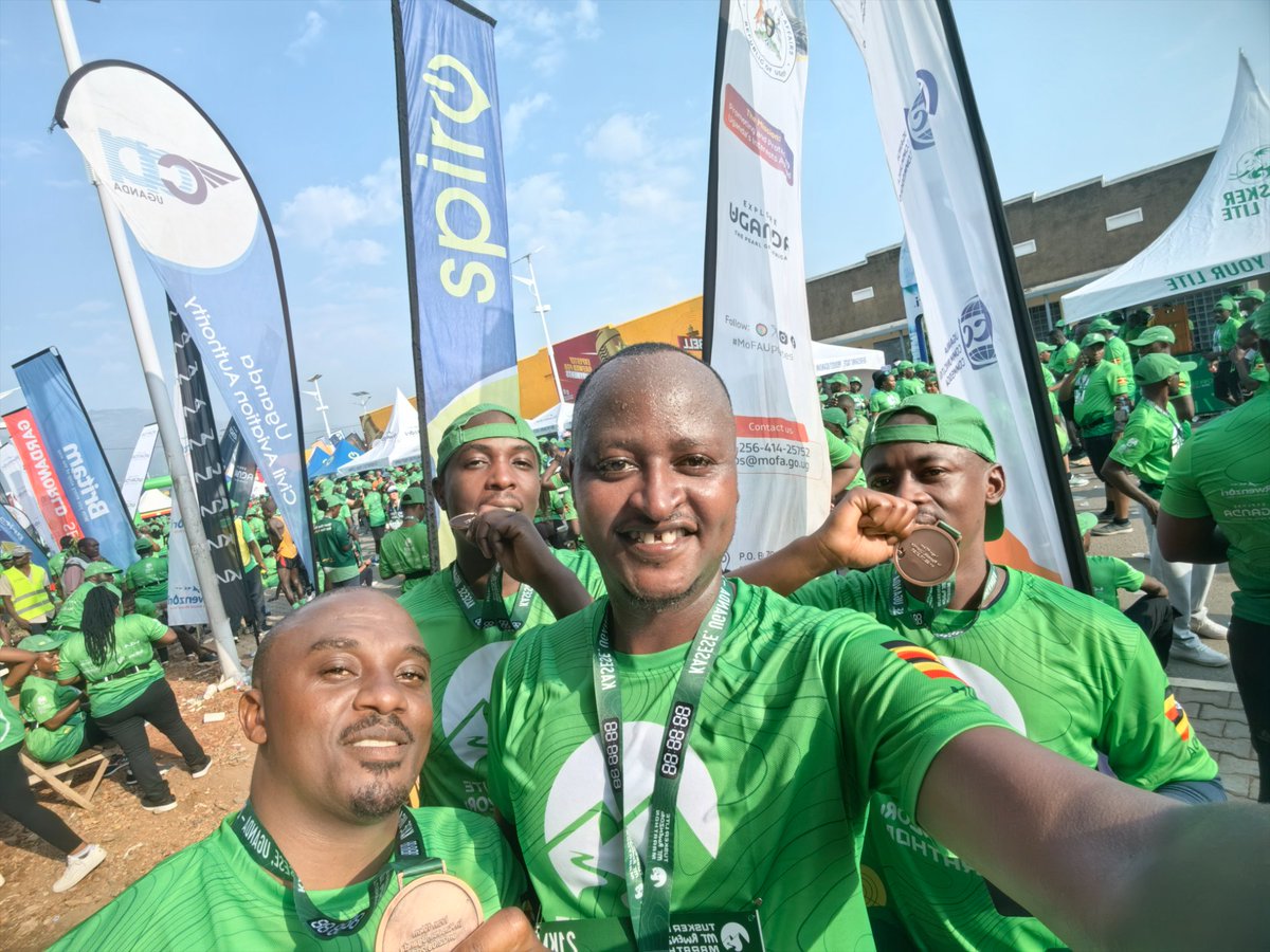 ChogmFc's tweet photo. #toplad.
Earlier today our resident coordinator @berlin_ug  completed a half marathon @RwenzoriMarathn in under 2 hours.
Kudos to #conceptc boss🤗 https://t.co/O2lyaXZ4sA