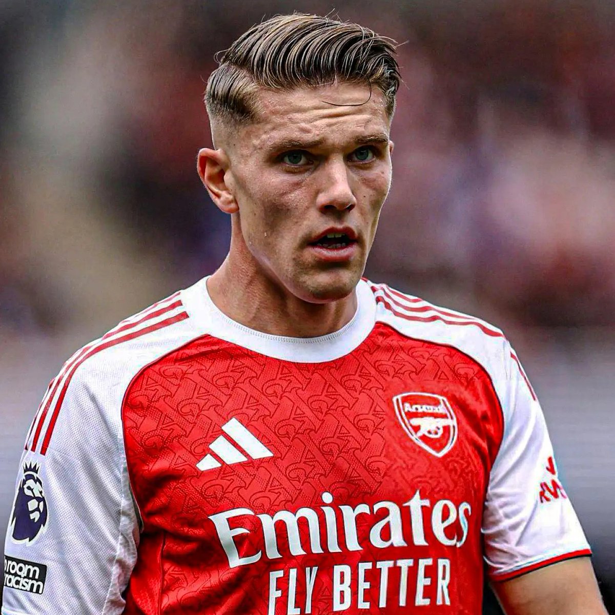 AfcPapers's tweet photo. [🟢] NEW: Viktor Gyokeres has picked up a concussion injury after driving into a tunnel painted on a wall by a coyote.  

(@SkySportPL) https://t.co/6cCpFFrYiQ