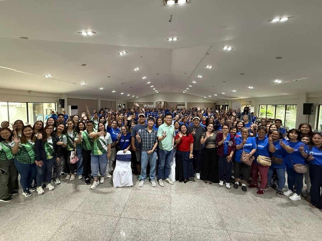 WinGatchalian74's tweet photo. Maraming salamat sa lahat ng volunteers na patuloy na nagbibigay-buhay sa Valenzuela Central Kitchen! 

Nakakatuwang makita na mas marami na tayong kasama sa paghahain ng masustansyang pagkain para sa mga batang mag-aaral sa Valenzuela. https://t.co/XU4jH48jtL