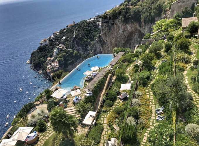 Arshadumar5's tweet photo. فندق ماتلقى فيه حجز اغلب فترات السنة
٢٠ غرفة فقط 
(٣)

فندق 
Monastero Santa Rosa
المُطل على سواحل الجميلة  امالفي 
جنوباً من نابولي - ايطاليا https://t.co/C1rtkY7wtC