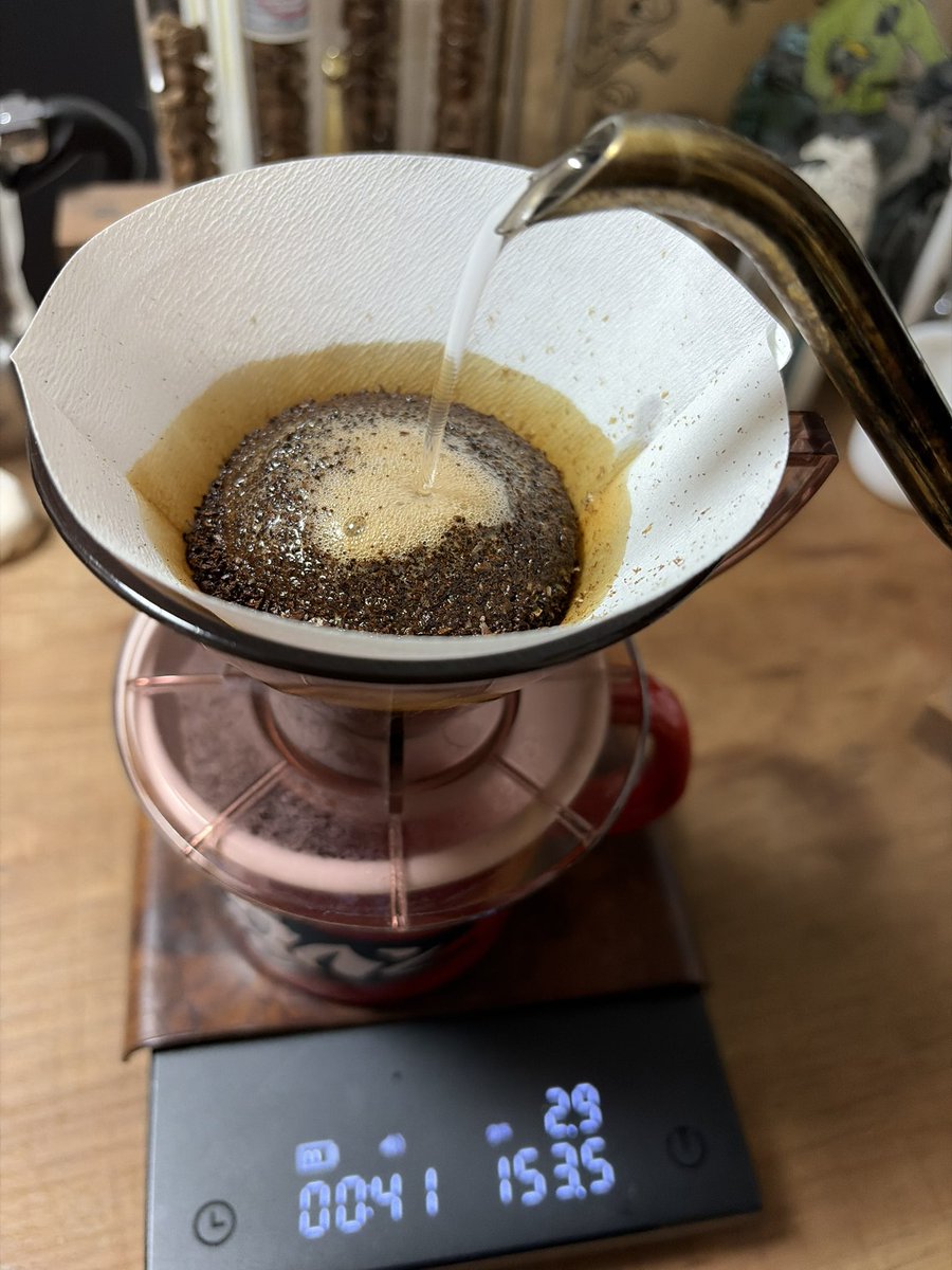 KA2_BikeLab's tweet photo. 夜の珈琲🇨🇴
久しぶりのホット https://t.co/cGqhbPk92p