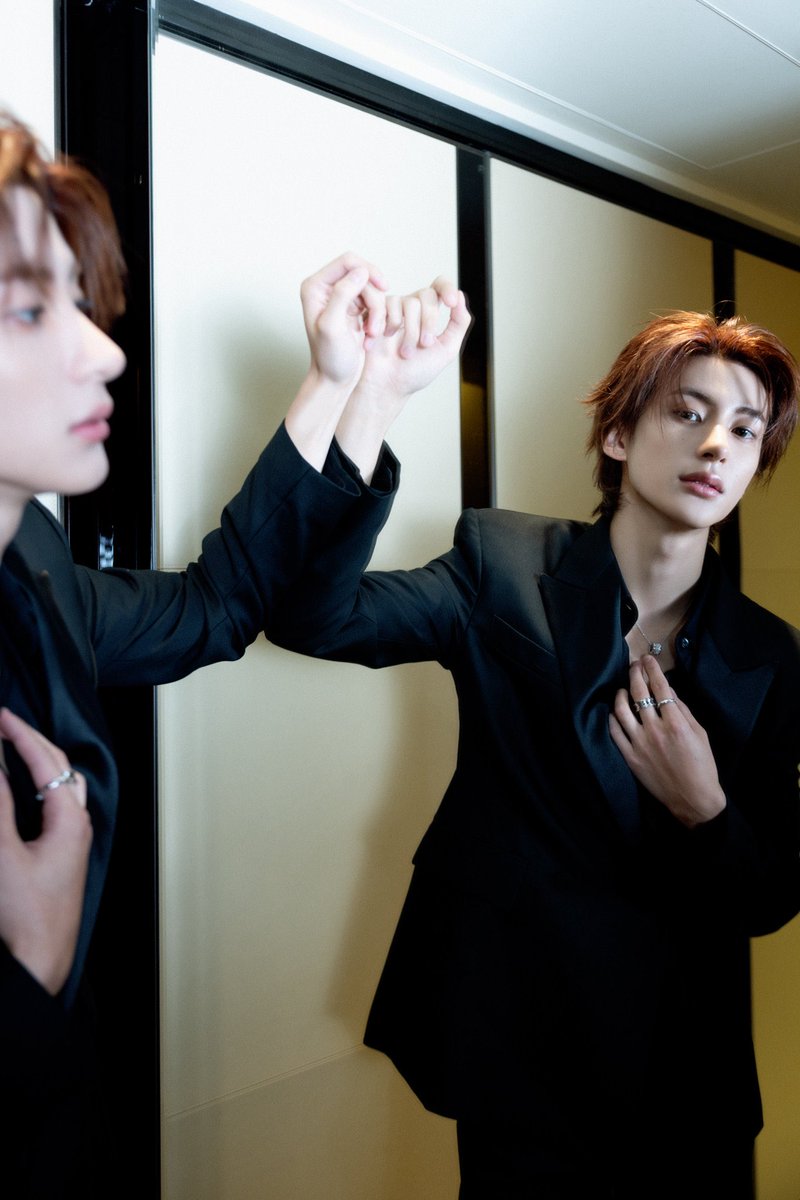 asbaguette's tweet photo. หน้าตาหล่อสมกับที่ชื่อจีนคือ หลี่ ช่านหรง https://t.co/et6dWcJbRW