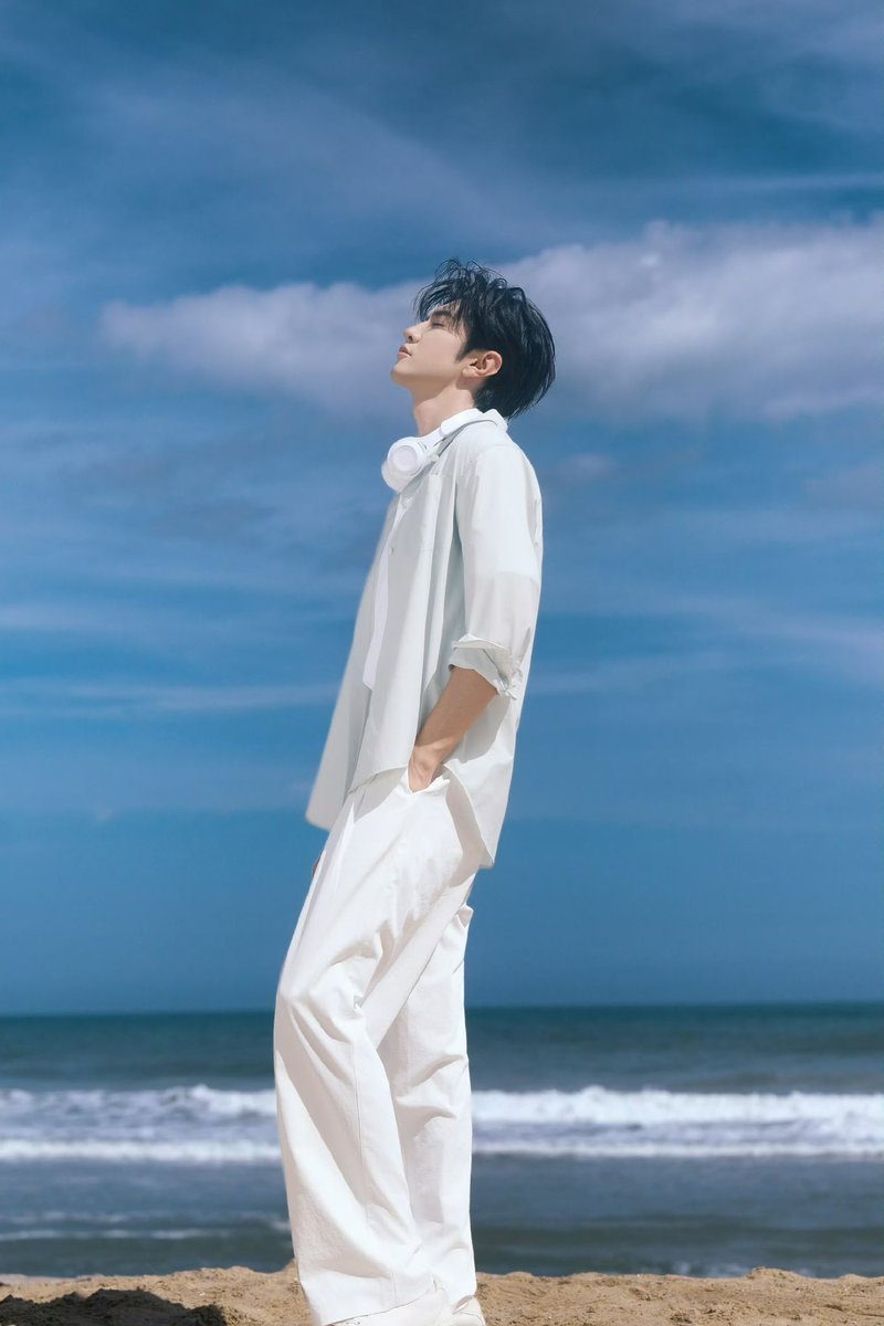 poom_chariya's tweet photo. ผู้ชายที่หล่อขนาดนี้เป็นของคุณทุกคน😍😍😍
#chenzheyuan #เฉินเจ๋อหย่วน #maleecocoxchenzheyuan #malee https://t.co/9eJ4x7wUei
