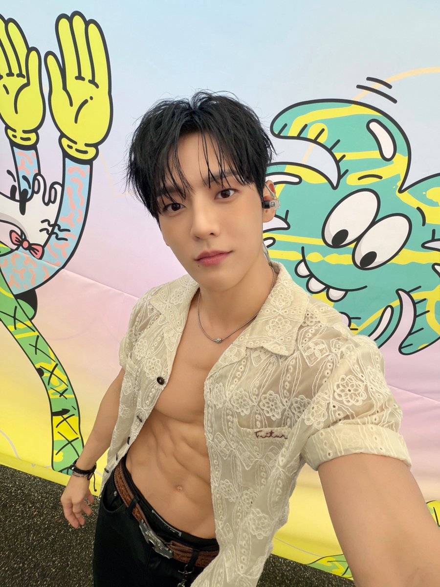 hummingforhuta's tweet photo. 260822 WATERBOMB SOKCHO 2026 #허타람찌 📸 https://t.co/Pi1nvuOw83