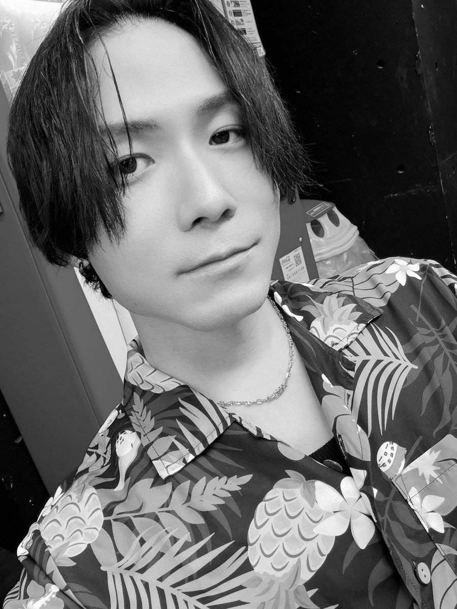 abe_lablugagge's tweet photo. 霜月はるかさん #あしおとツアー東京
懐かしい曲とお話で楽しい時間でした
お呼びいただいて大変光栄です https://t.co/SLLKeoawg7