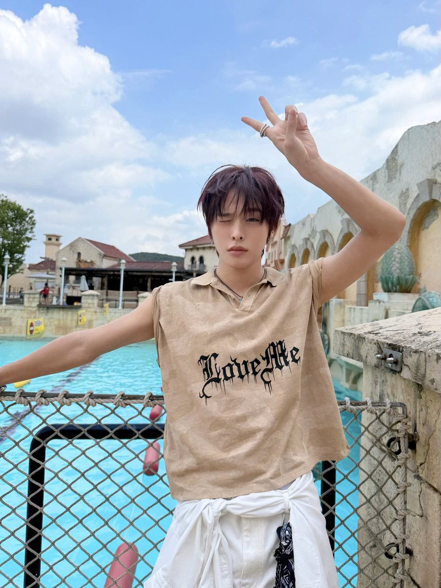 HelloYiche's tweet photo. Wkwkwk… emang ya kalau terlalu mantep tuh selalu ada aja cara supaya gue downfall contohnya si Emlonk ini :) https://t.co/3TFh4d4lbY