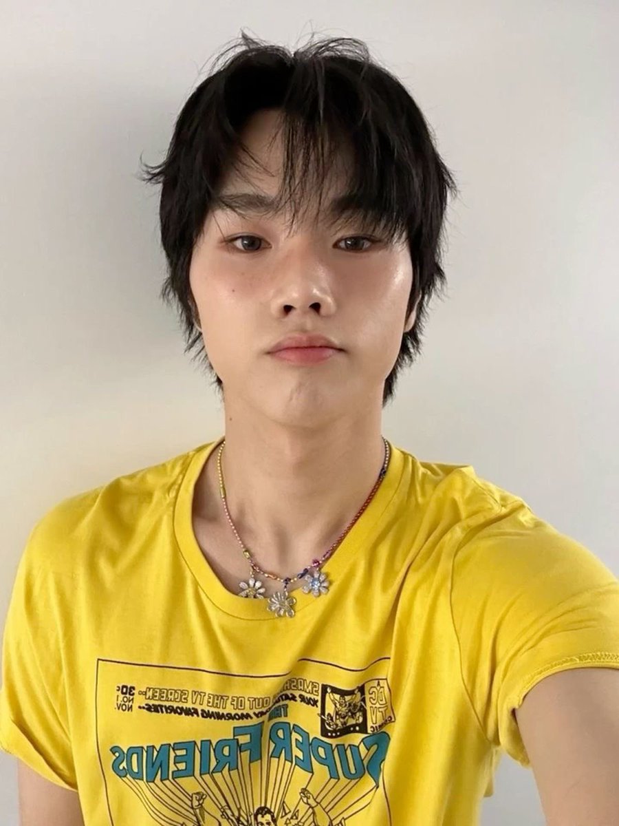 tiranyangsf's tweet photo. 180도로 확구운 블러셔메컵이 ⠀조은듯 https://t.co/RDXYwPZEVd