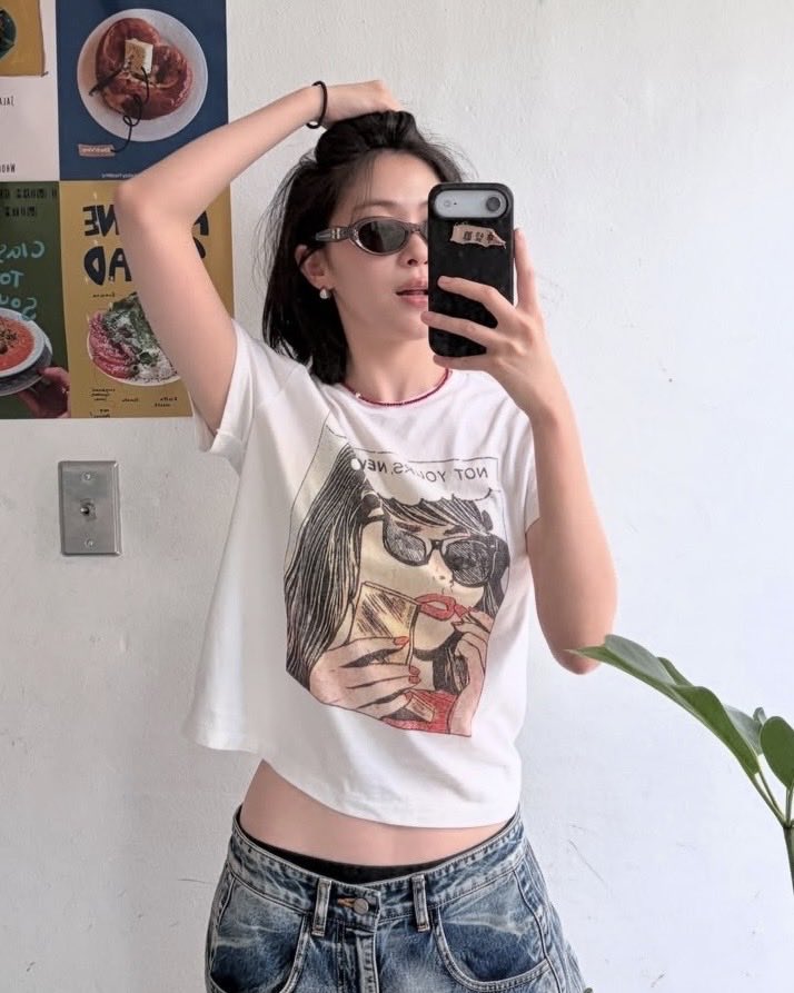 strawbellyjisuu's tweet photo. breakup so bad they started thirst trapping on socials again https://t.co/iZPJmK8Vng