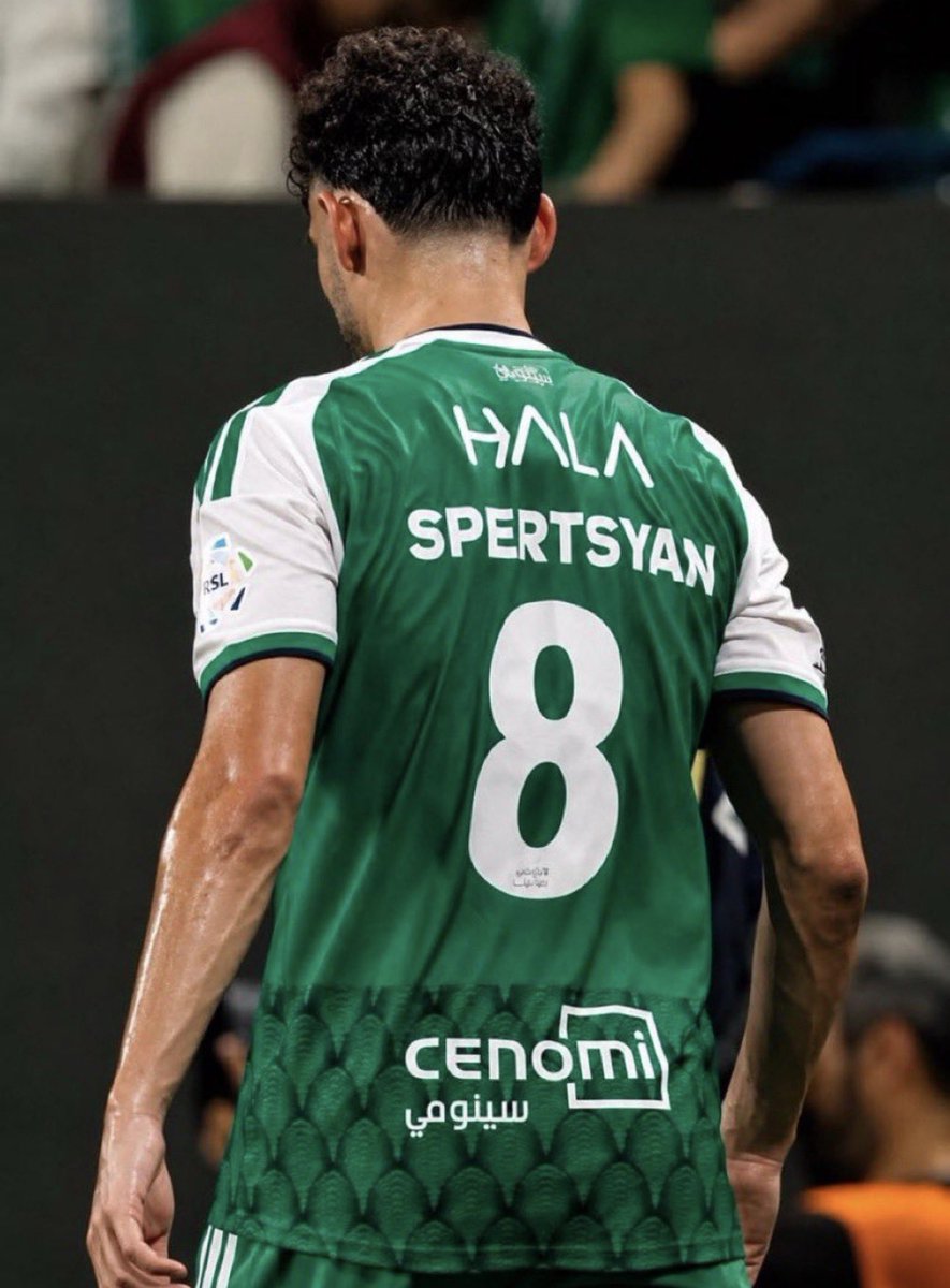 MHD1937's tweet photo. رهااااني العقرب 🦂💚 https://t.co/piBAB7N7P8