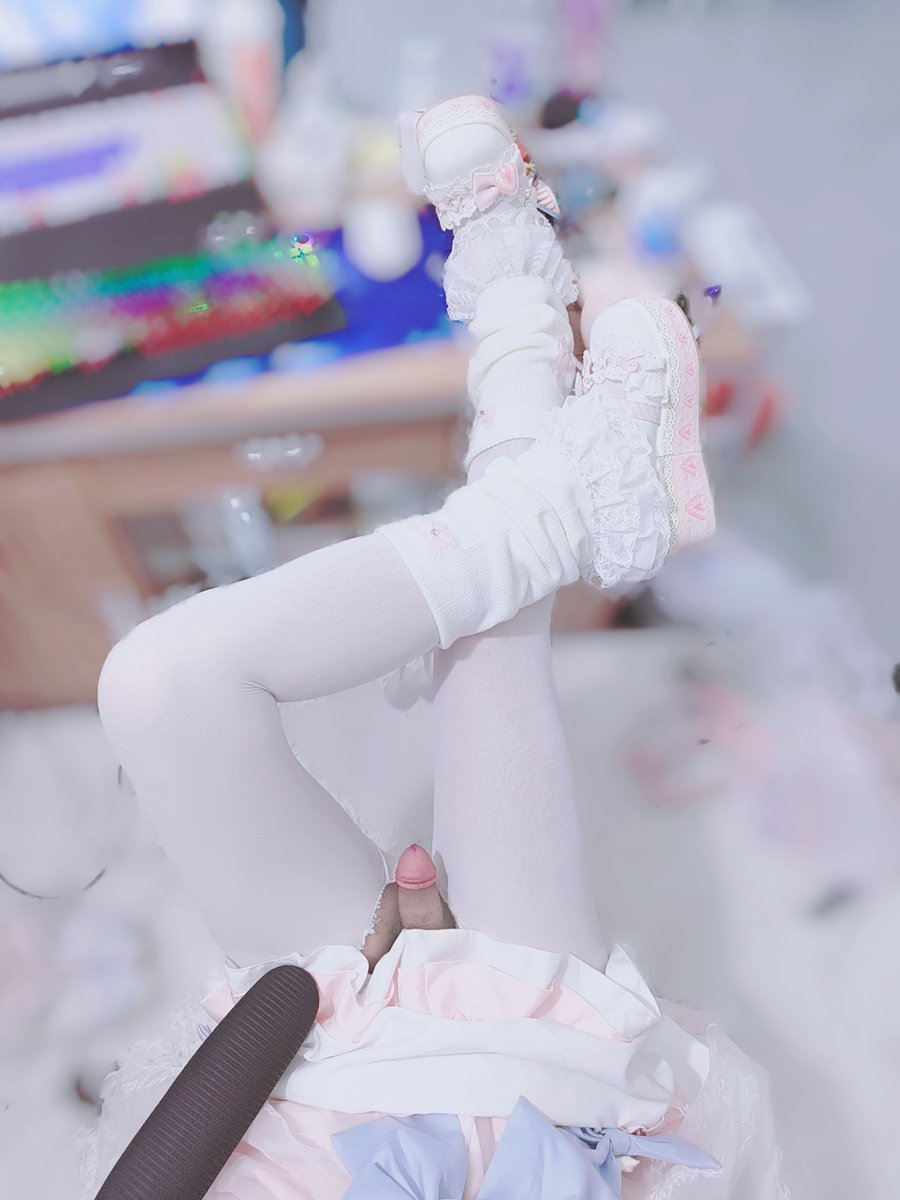 xiaolianqwq's tweet photo. 如果洛丽塔萌妹下面有个把
你还会喜欢“她”吗¯꒳¯
喜欢的要被草一下
不喜欢的也要被草一下😈😈
#洛丽塔 https://t.co/VcjY93RHpq
