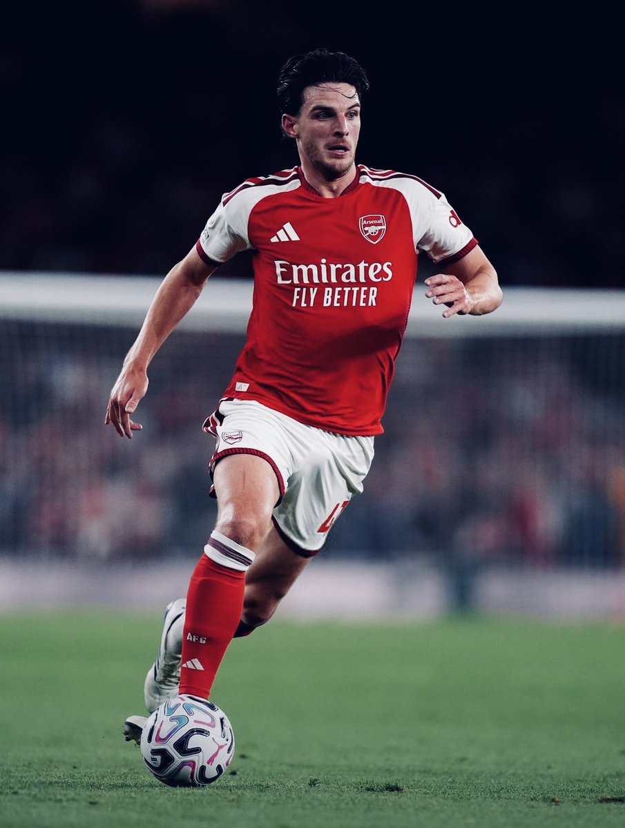 HarveyDiamonds's tweet photo. Declan Rice is the anchor of this team, very few players in world football have that level of impact on their teams.

Even at 70% fitness he’s still one of the best players on the pitch, he makes everyone around him so much better in this team.

Never have I ever felt so safe with a player in my team: #AFC
