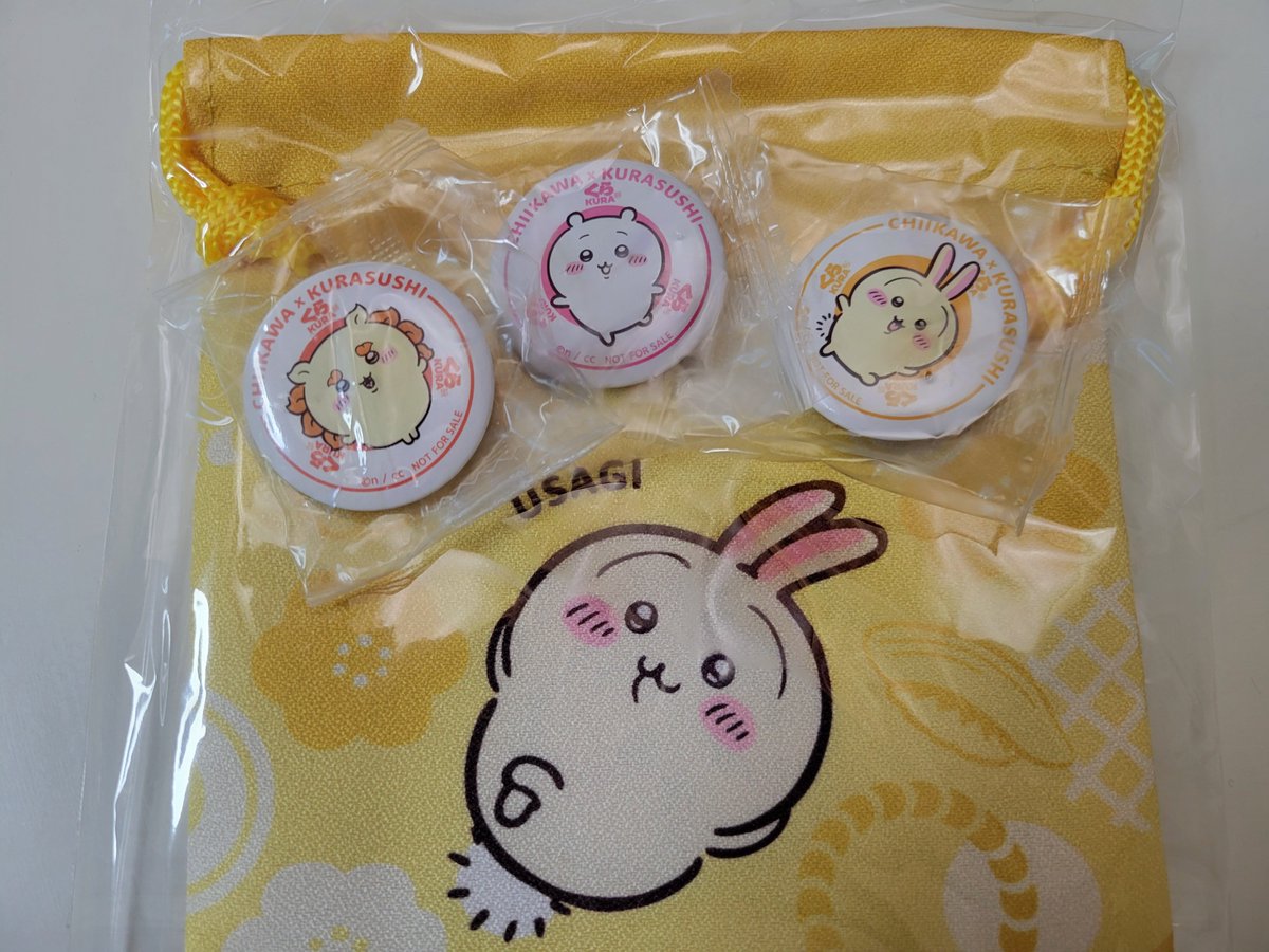 PAPAS_SDBH's tweet photo. 仕事終えて3回目の映画ちいかわ

チョロQはちいハチでした☺️🎶
毎回同じシーンで泣いてしまう💦

4回目…あるかな🤔

くら寿司コラボ
昨日はバッジのみ
やっと今日フィギュア！他マグネット×2

最近飲食店コラボ多くて体重やばい…

#ちい活 https://t.co/50lx1PSjGg