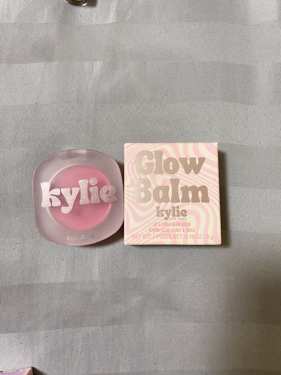 lalita12348's tweet photo. Kylie pink me up เหลือเยอะ 190 พรีมา890 #ส่งต่อรองเท้า #ส่งต่อหมวก #cintageshop #เสื้อมือสองสภาพดี #ส่งต่อเสื้อผ้า #howtobeperfect #ส่งต่อกระเป๋า #ส่งต่อรองเท้า #ส่งต่อคสอ #ส่งต่อสกินแคร์ #ส่งต่อน้ำหอม #โล๊ะตู้ #ตลาดนัดnct https://t.co/clO4FTx5uv