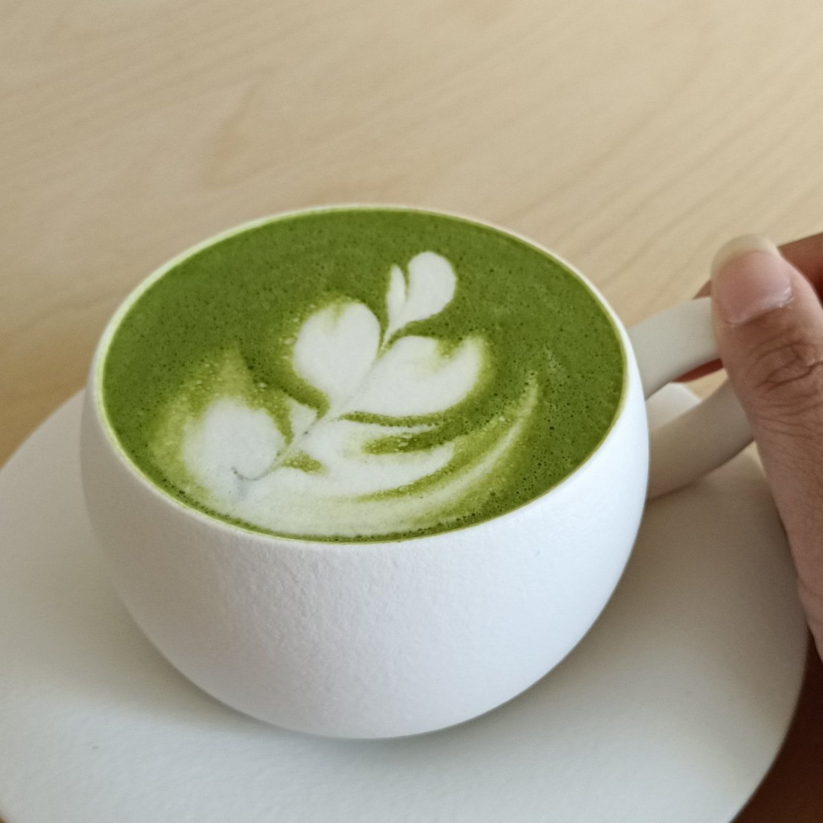 IZO2XnPsiHPfFp0's tweet photo. Just tried the new café’s matcha latte with house-made oat syrup — silky, balanced, and zero guilt. A game-changer for my morning pick-me-up! https://t.co/hObtDM0evd