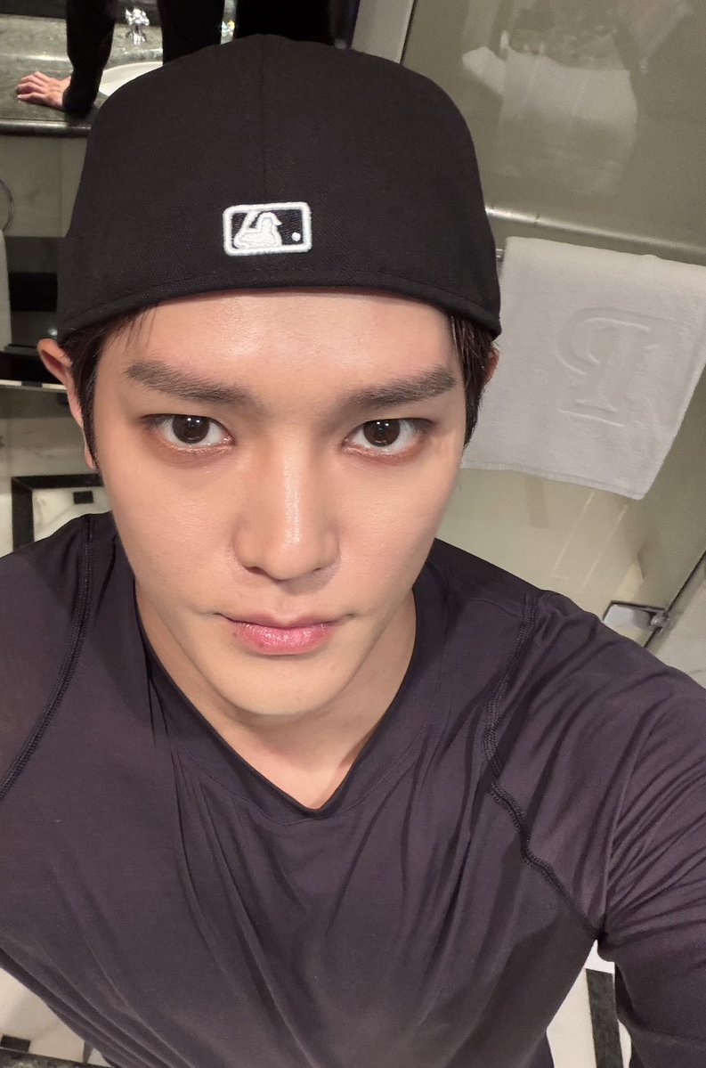 taeyongpictures's tweet photo. TAEYONG 💭 https://t.co/IXb9vaGw4w