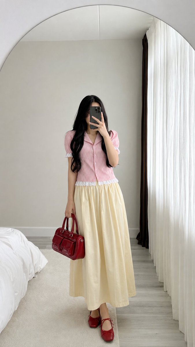 spillthethyyy_'s tweet photo. udah bisa dibilang cewek kue ga ini? 💛🩷
atasan: https://t.co/jophRu7AyV
rok: https://t.co/mTnU3LVc0N
tas: https://t.co/dfJBOXMSH4
sepatu: https://t.co/jDyy3QULM5 https://t.co/8yXVoF5tSA