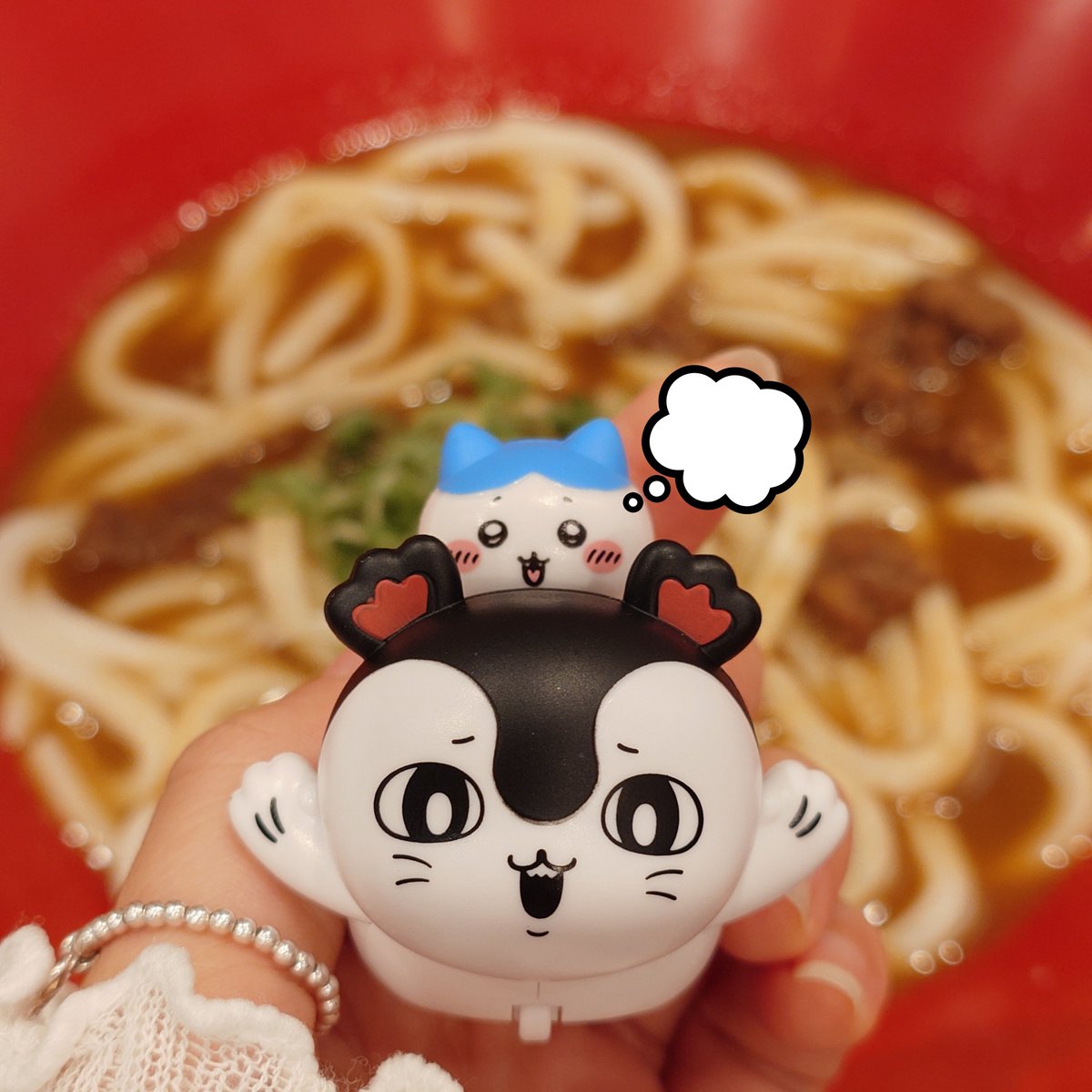 yuno_mk57's tweet photo. カレーの口になってカレーうどん2玉キメ🍛 https://t.co/Oq6j9n7mQY