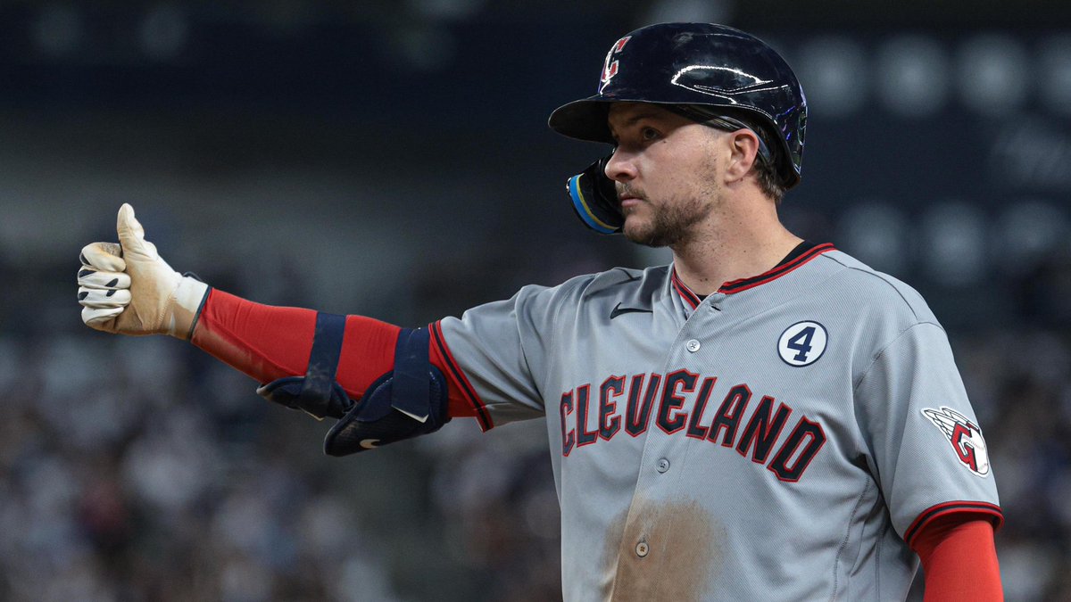 BackwardsKd's tweet photo. Patrick Bailey before being traded: 
.146/.213/.183 slash line, 1 HR, 5 RBI’s, 15 OPS+

Patrick Bailey since being traded to Cleveland:
.216/.268/.377 slash line, 6 HR’s, 24 RBI’s, 81 OPS+

#GuardsBall https://t.co/KN78awsTVb