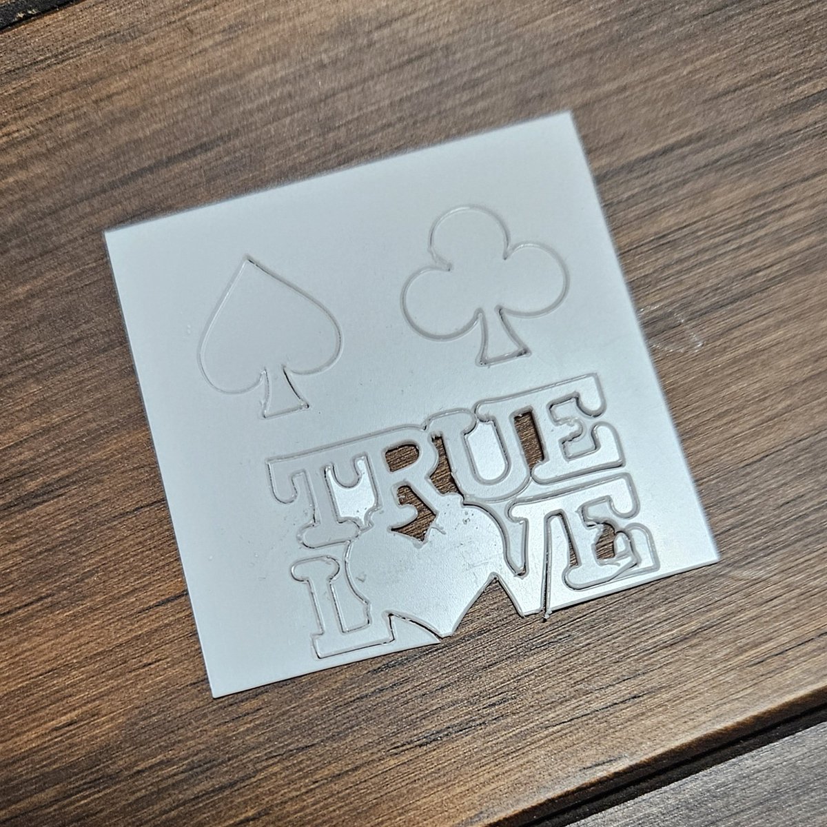8suoga's tweet photo. #brother
#SDH1000 
Test cut reslt
Tamiya 0.5mm plastic 
I successfully cut 0.5mm plastic sheet  using full-cut mode with the cutting speed set to the slowest. 
I guess the text cutting failed partially because the cut position shifted onto the plastic sheet edge. https://t.co/qNOcyhzFab