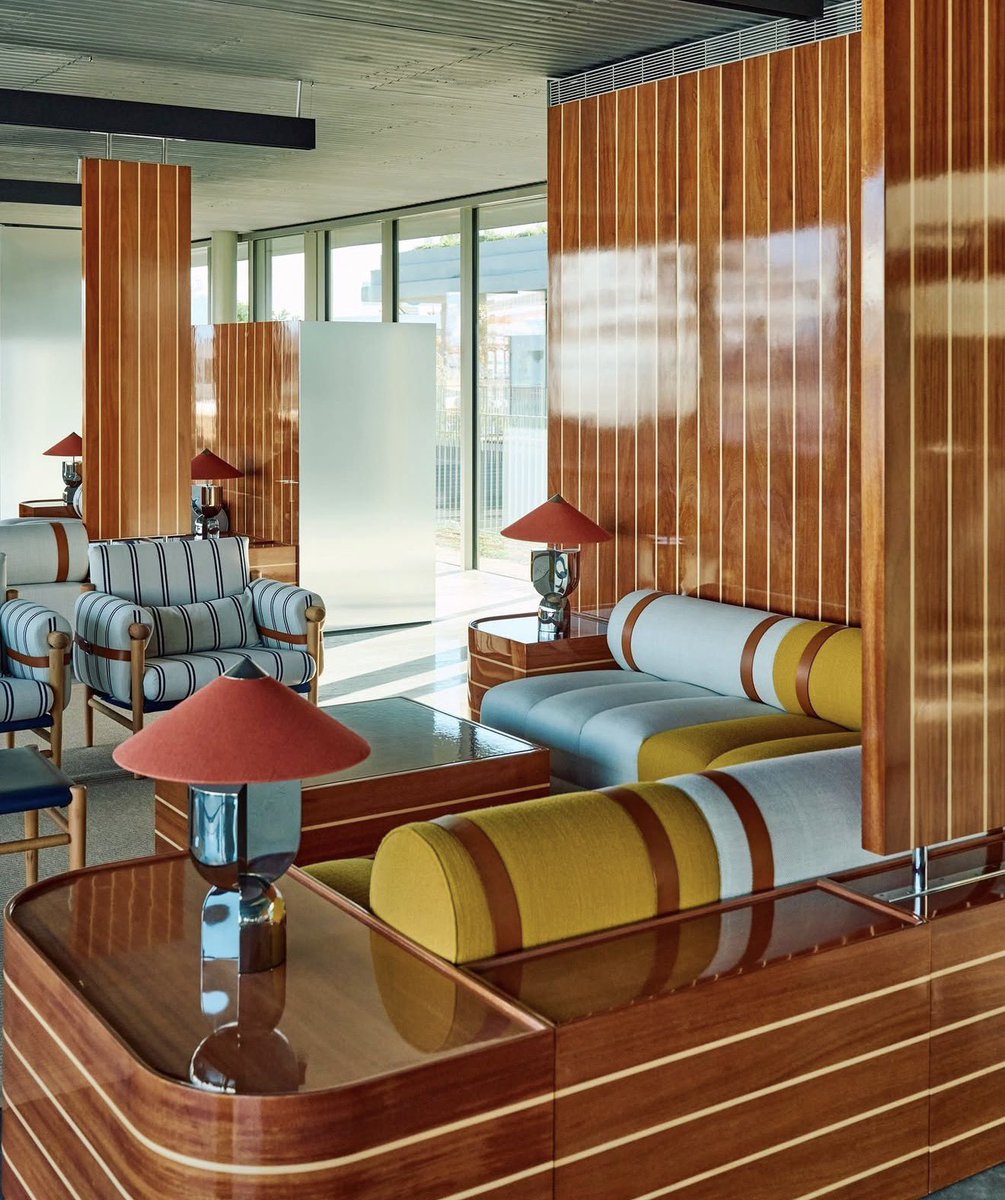 luusssso's tweet photo. Going to be thinking about the interior of this yacht club in Mallorca for the foreseeable future https://t.co/syMYvrPvcP