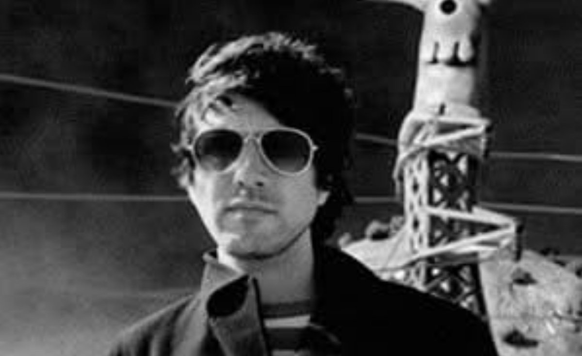 sfaaok's tweet photo. @superfurry @gruffingtonpost @petefowlerart @MarkJamesWorks @slipp3000 @KateColl7 @thegreenman42 @welshmusicpod A few more @superfurry 𝘓𝘰𝘷𝘦 𝘒𝘳𝘢𝘧𝘵 and 'Love Kraft' diorama bits.

I'm curious about the origin of the last image, sourced from an old NME online news item – @gruffingtonpost within the diorama?! https://t.co/qfj95d7yFA
