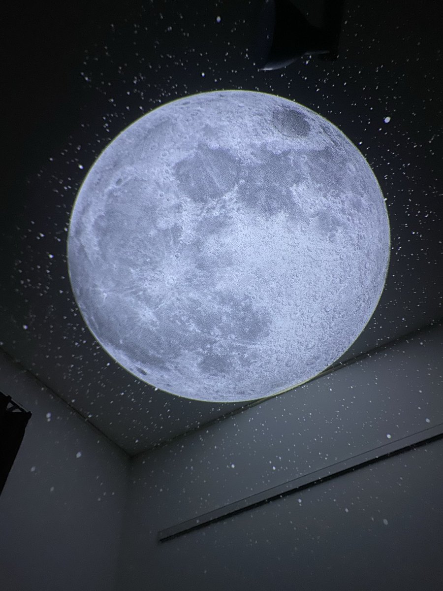 bunbunbun_K's tweet photo. ぶにょちから貰ったプラネタリウム良過ぎる… https://t.co/yTowv9Nm0F