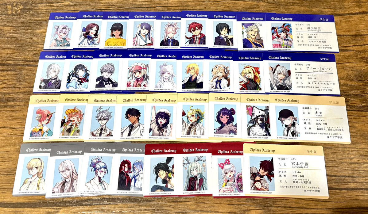 sho_xx510's tweet photo. どうしようシリーズ　ほ、ほしいひといますか　スタンプはまだしも他二つは相場わからん https://t.co/xmBVrS6Yqi