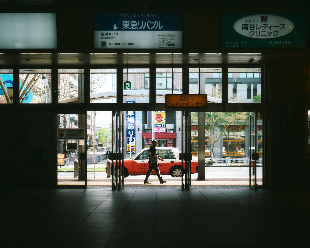 shintake_photo's tweet photo. 街角の光 https://t.co/RQGZcVwea6