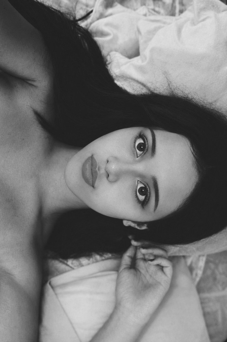 gloriamsuw's tweet photo. Hey babies I'm new here💅 https://t.co/kScB58FrZf https://t.co/s83dlOagQ5