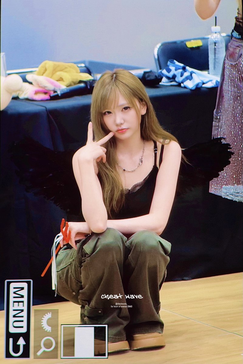 cheatwave_'s tweet photo. 260822 #CHAEI #채이 #HEARTOFWOMAN #하트오브우먼 https://t.co/34x2bfvaP0