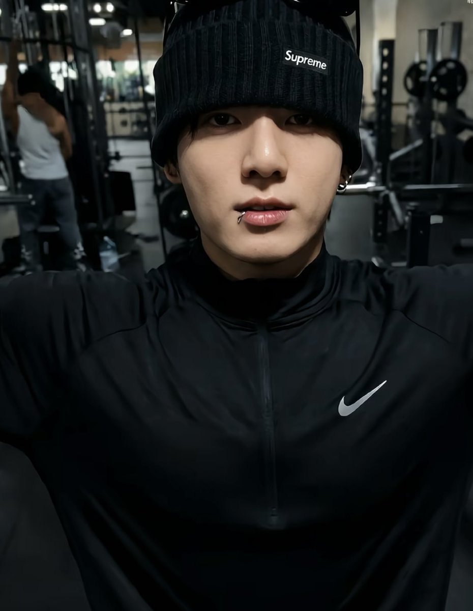 veeezyx's tweet photo. eu amo o jungkook com todas as minhas forças https://t.co/zHNH72JbtO