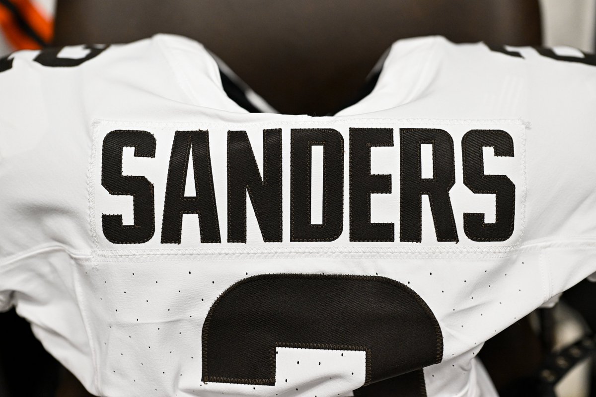 Browns's tweet photo. your QB1 for today's matchup 🫡 https://t.co/6XOgK8khzo