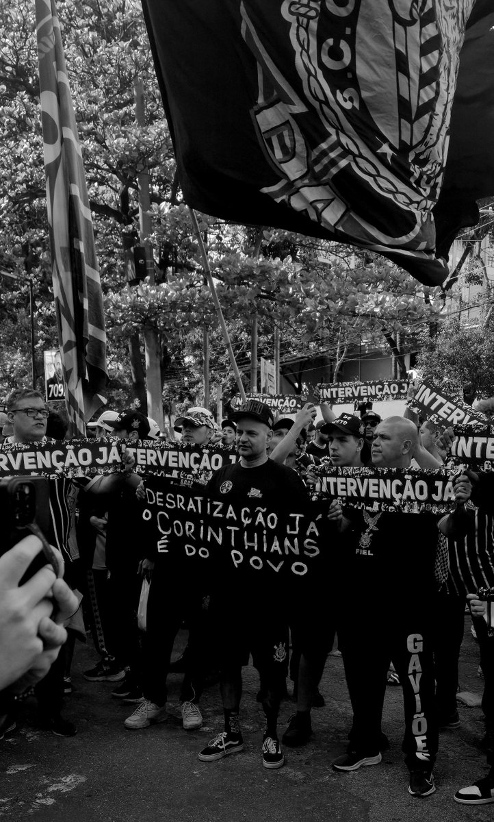 FielNaAlma's tweet photo. O Corinthians é do povo ⚫️⚪️ https://t.co/AWL3u15I6l