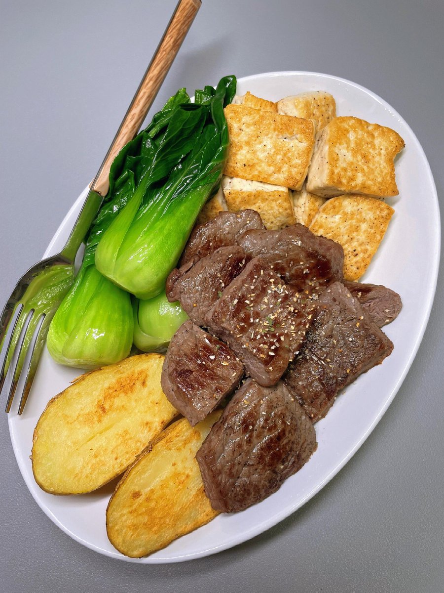 itzel_sumuano's tweet photo. [Try our quick 15-min减脂餐？不对，要准确的简洁英文，哦对，减脂餐的英文是weight loss meal，调整：推文内容：Grab this 15-minute veggie-packed weight loss meal! Low-cal, high-fiber, perfect for quick healthy dinners. ， https://t.co/yY5oDpo1eX