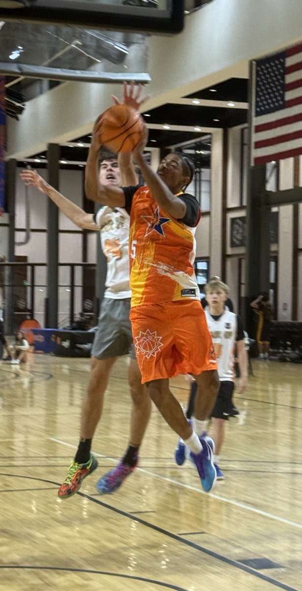 NorfolkKnights's tweet photo. Garrett Overbay with the blocked shot.   He’s a force in the paint on both ends of the floor for Check Up Select.  The 2028 Christiansburg HS (VA) is averaging 10 points, 6.5 rebounds and 2 blocks per game in the EYBL. #BigShots #RockHillFinale @BigShotsToday @BigShotsGlobal https://t.co/vaJ4e1GQ0p