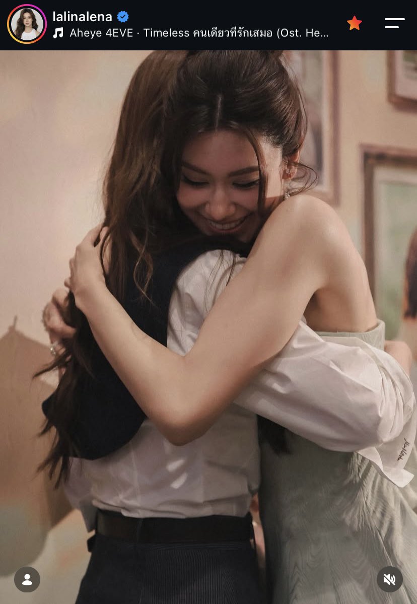 miulenaenjoyer's tweet photo. lena really secured miu’s spot in her latest her in frame premiere post

#LenaMiu #ลีน่าหมิว https://t.co/Wzyk70sa8k